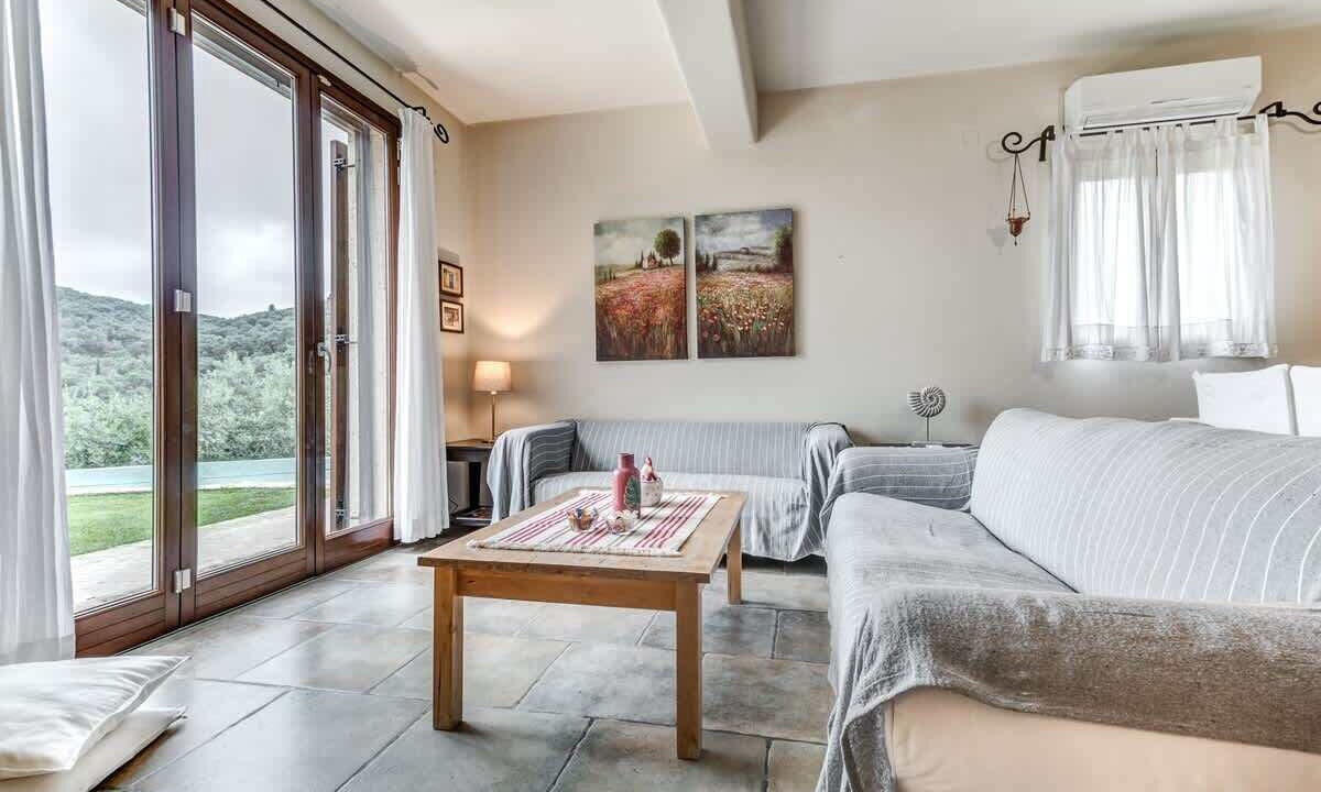 Photo of Livingroom in Agios Georgios