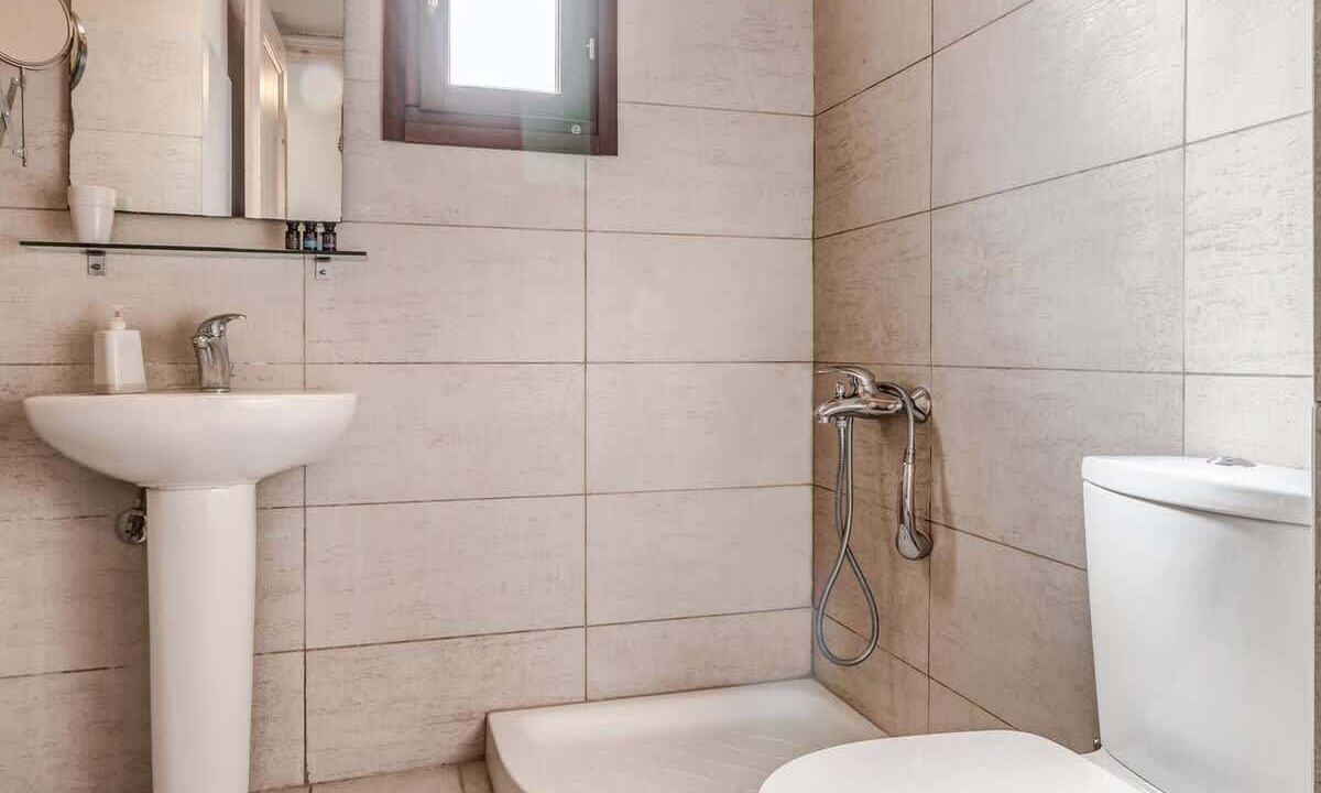 Photo of Bathroom in Kavvadades