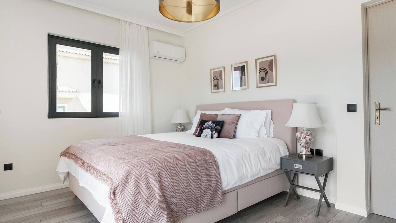 Photo of Bedroom in Glyfada