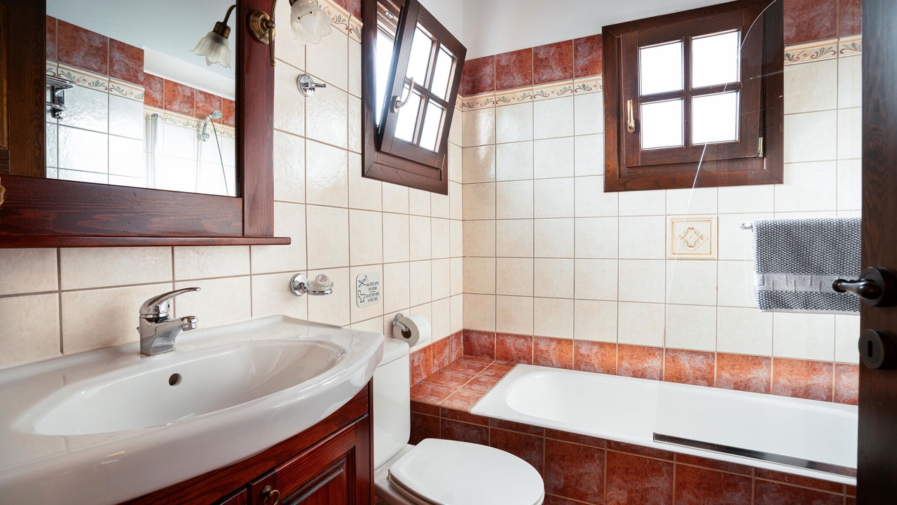 Photo of Bathroom in Potamia