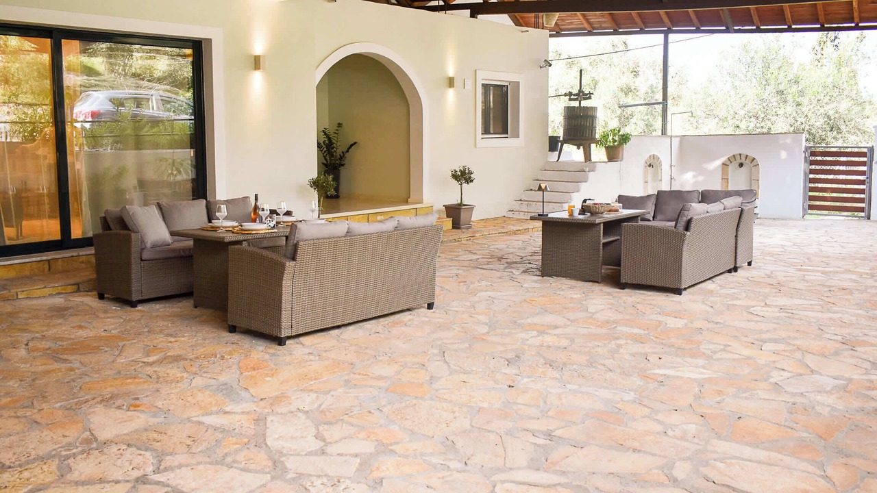 Photo of Outdoor in Sinarades