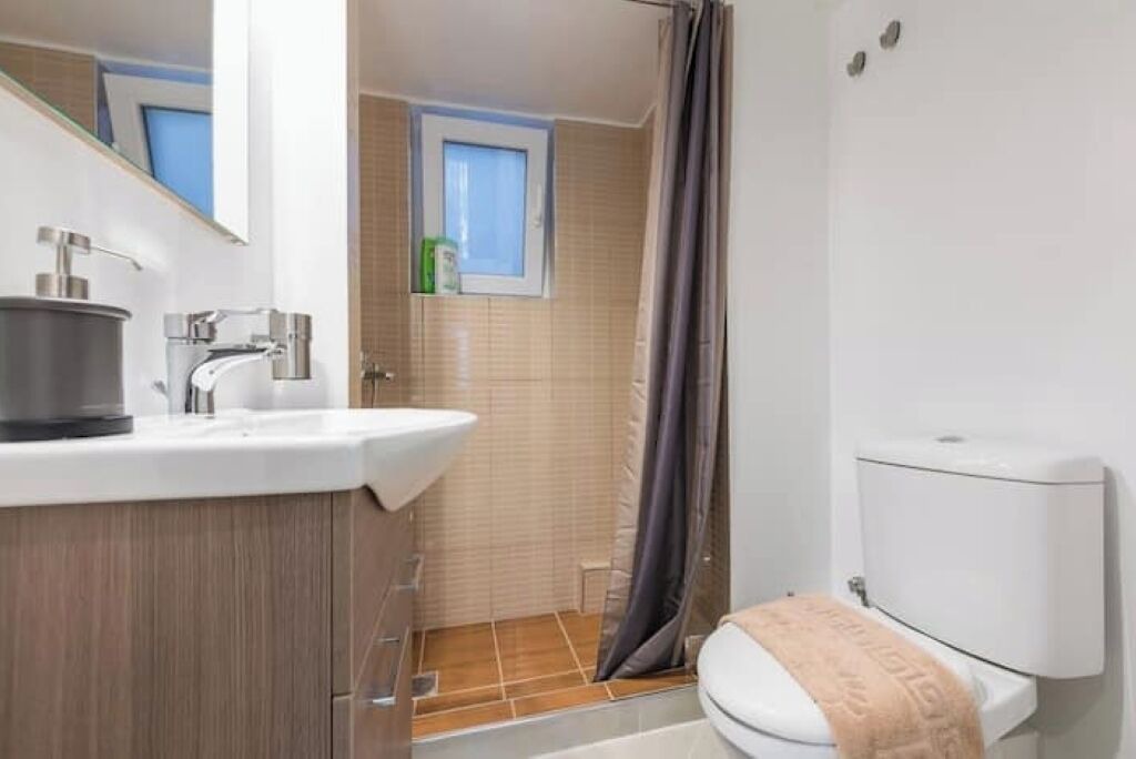 Photo of Bathroom in Kallithea