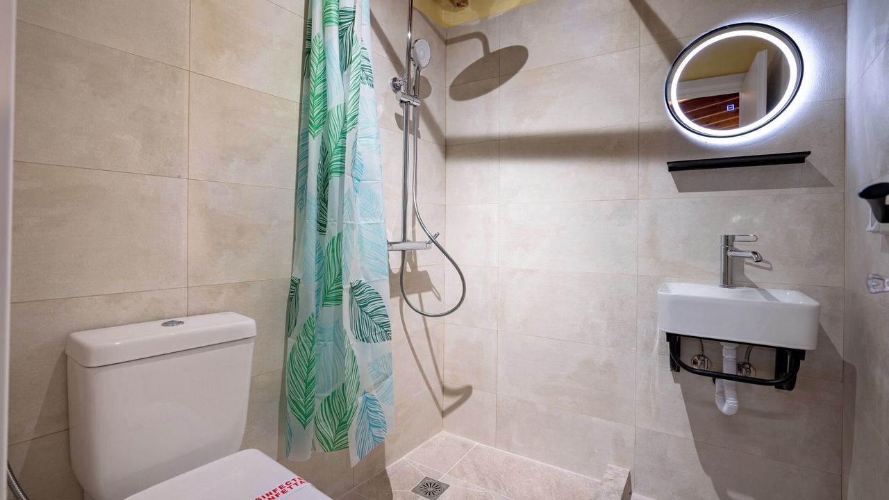 Photo of Bathroom in Thissio