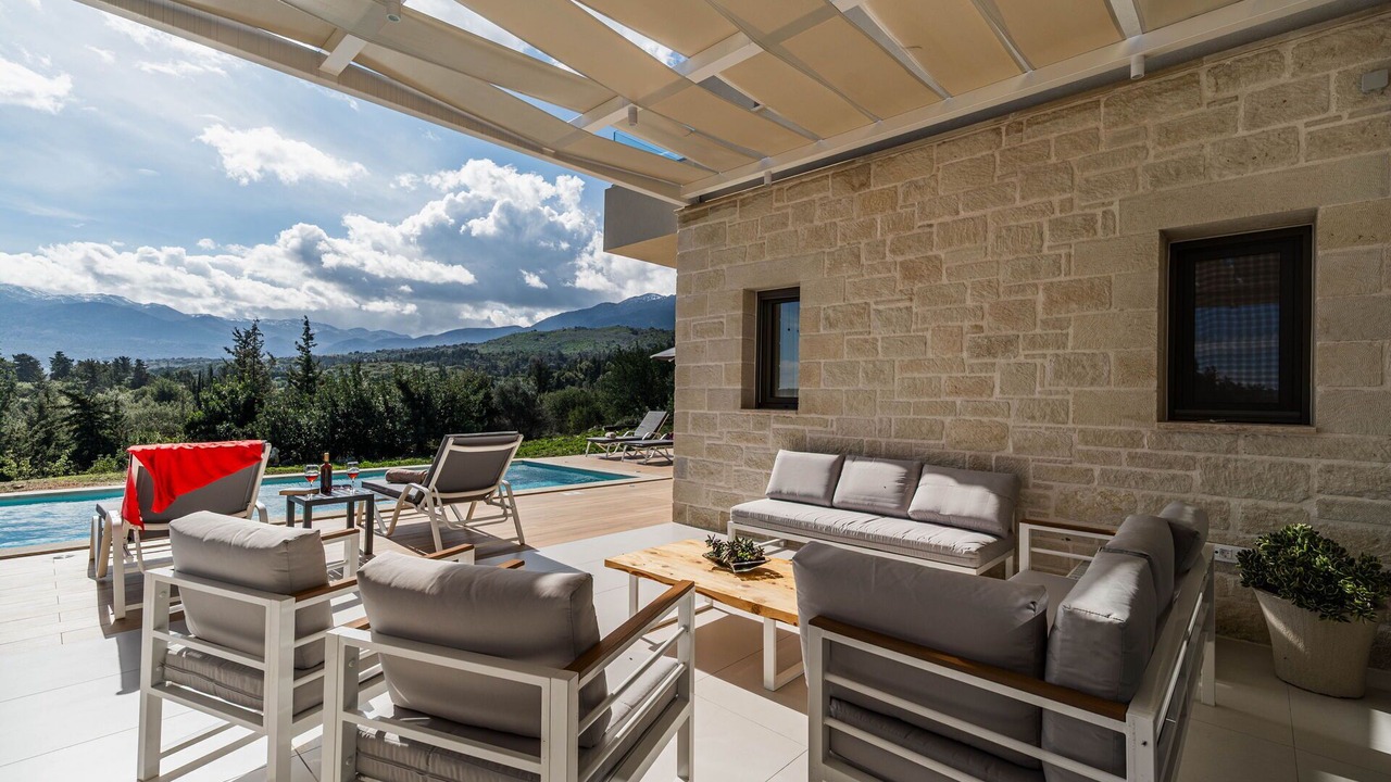 Photo of Patio Balcony in Nipos