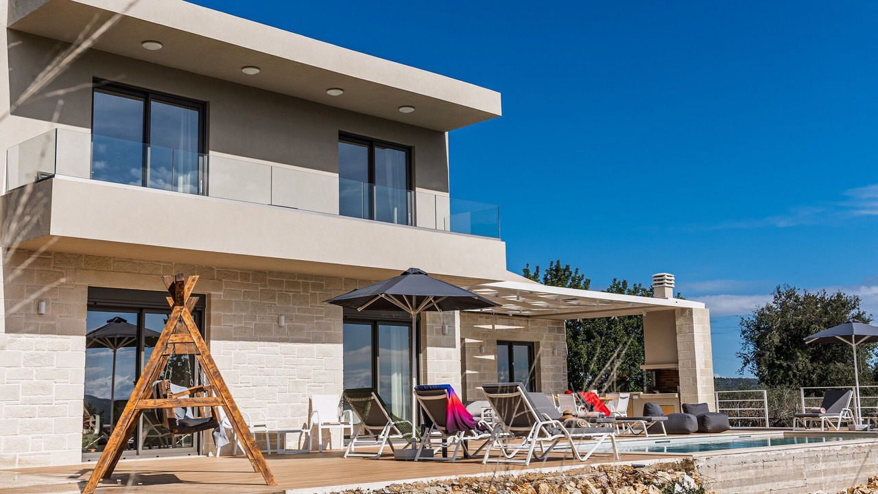 Photo of Outdoor in Nipos