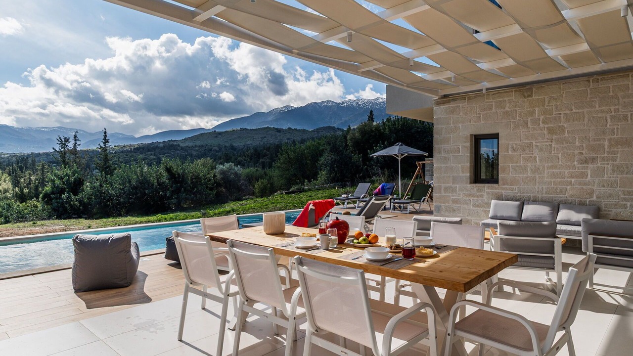 Photo of Patio Balcony in Nipos