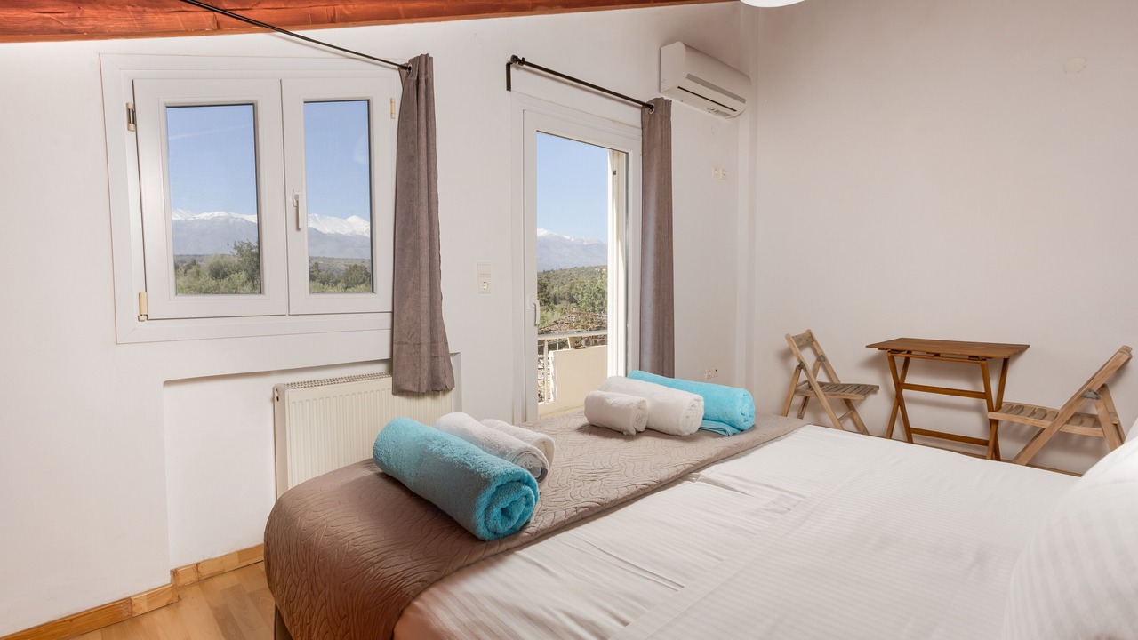 Photo of Bedroom in Douliana
