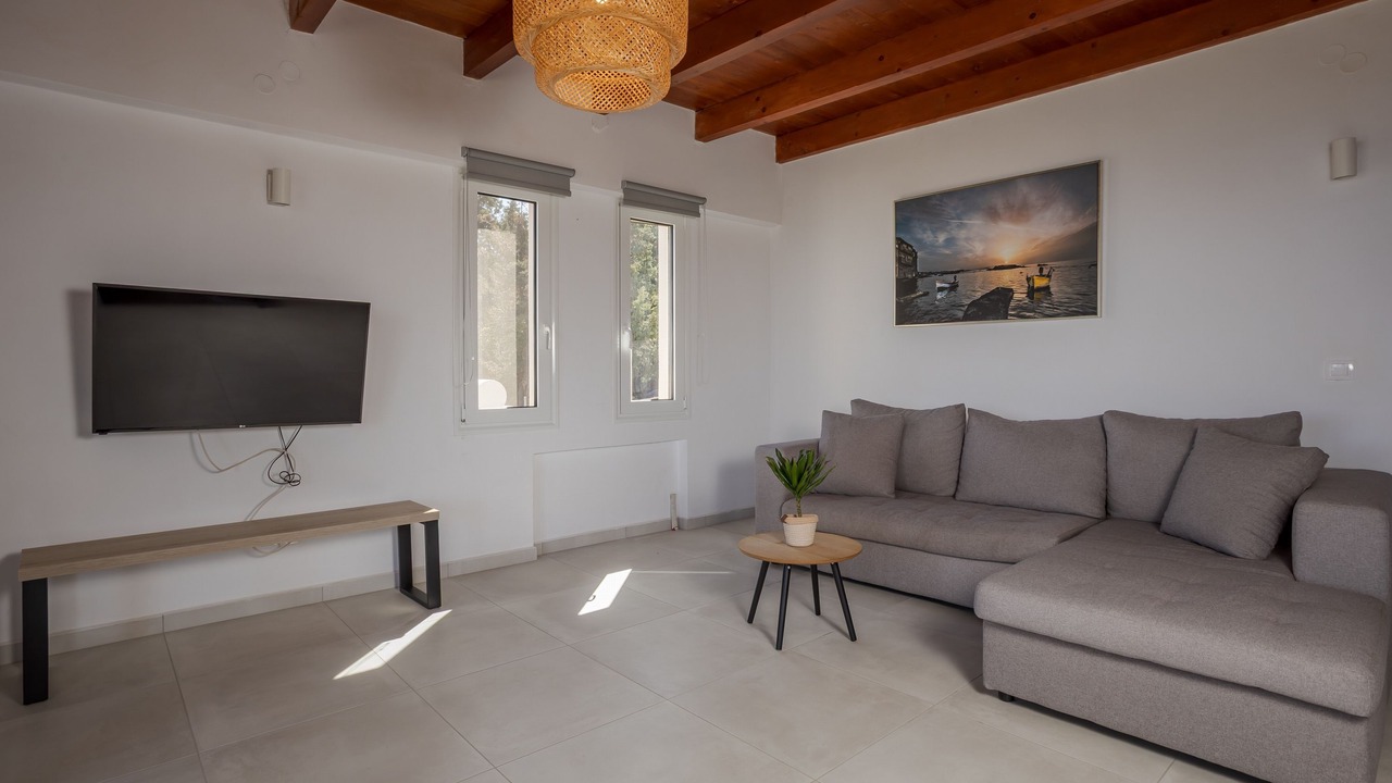Photo of Livingroom in Douliana