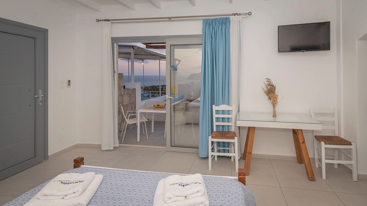 Photo of Bedroom in Milos