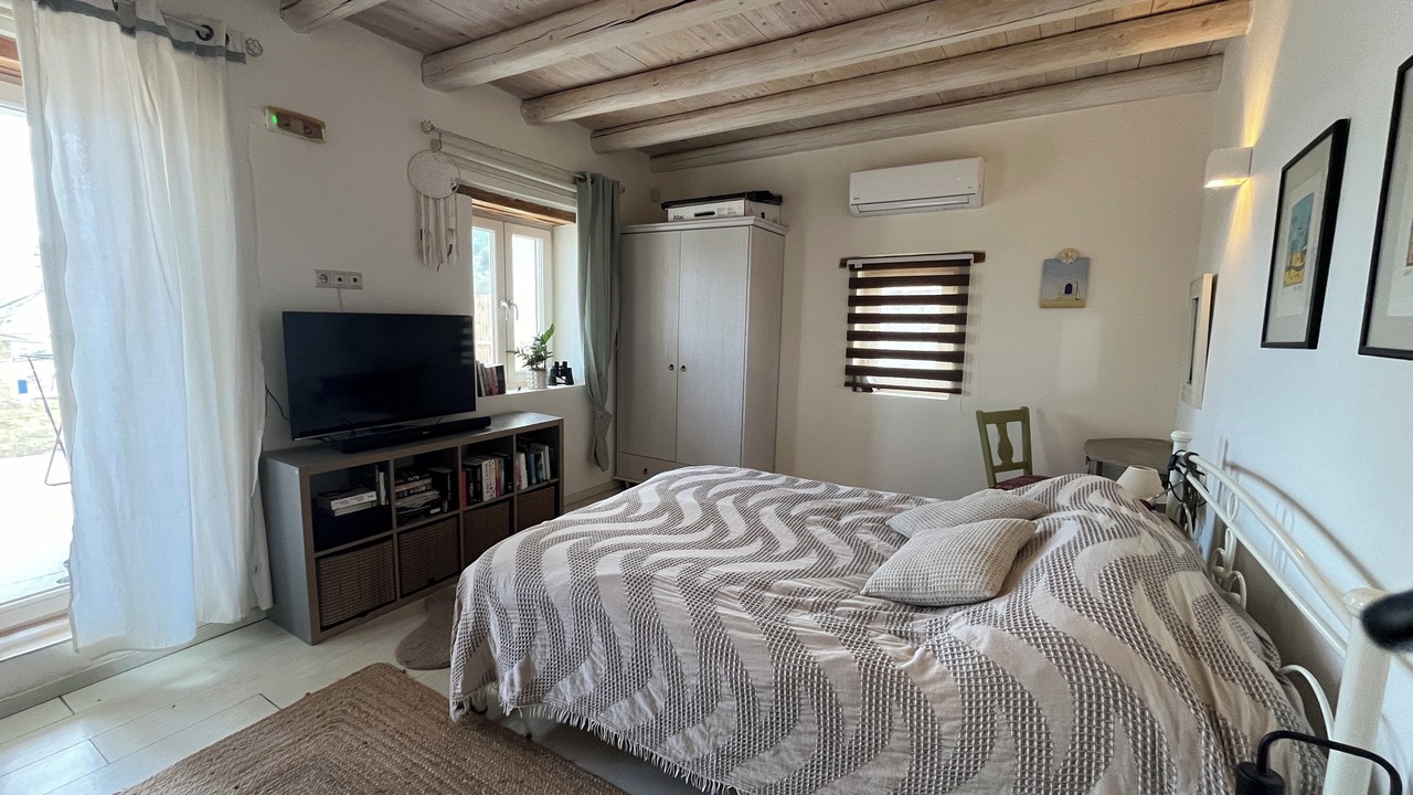 Photo of Bedroom in Pitsidia