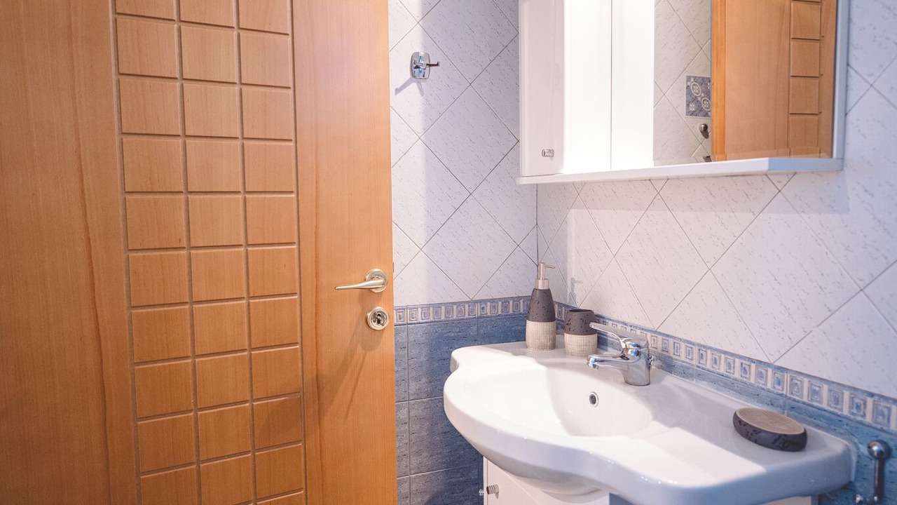 Photo of Bathroom in Eretria