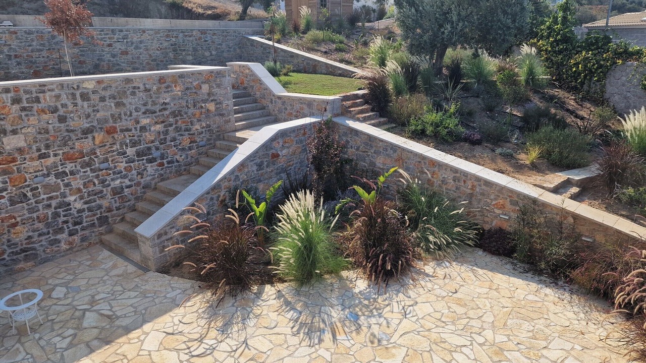 Photo of Outdoor in Melissopetra