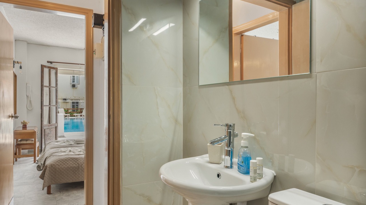 Photo of Bathroom in Kalymnos Town