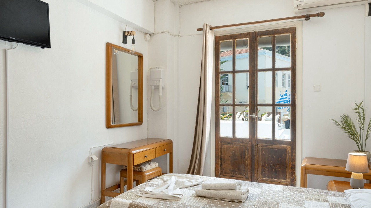Photo of Bedroom in Kalymnos Town