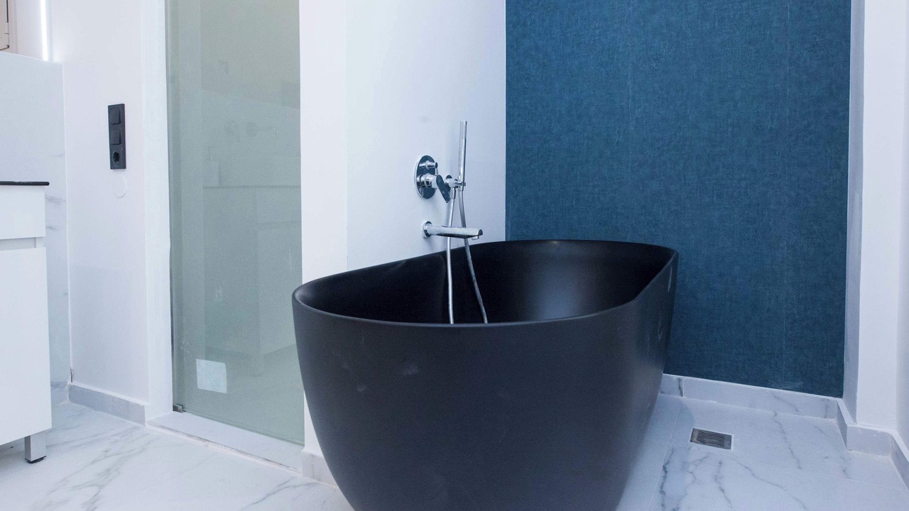 Photo of Bathroom in Platia Viktorias