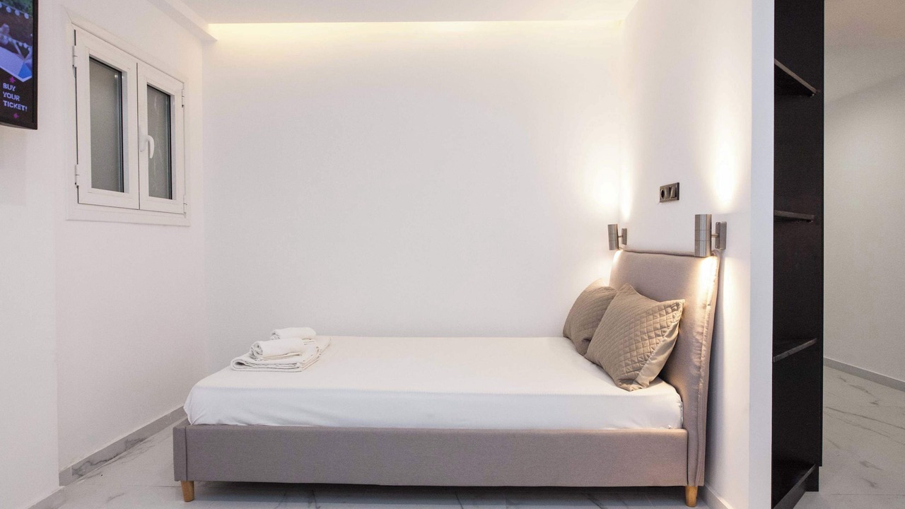 Photo of Bedroom in Platia Viktorias