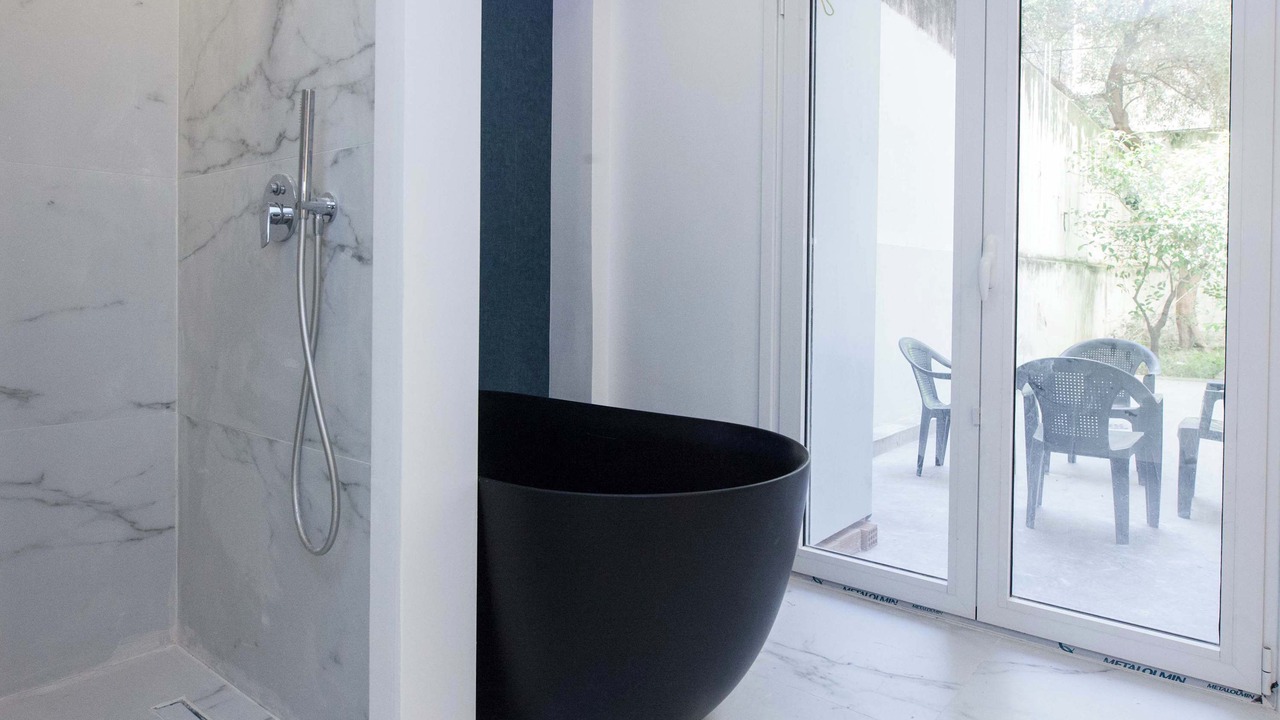Photo of Bathroom in Platia Viktorias