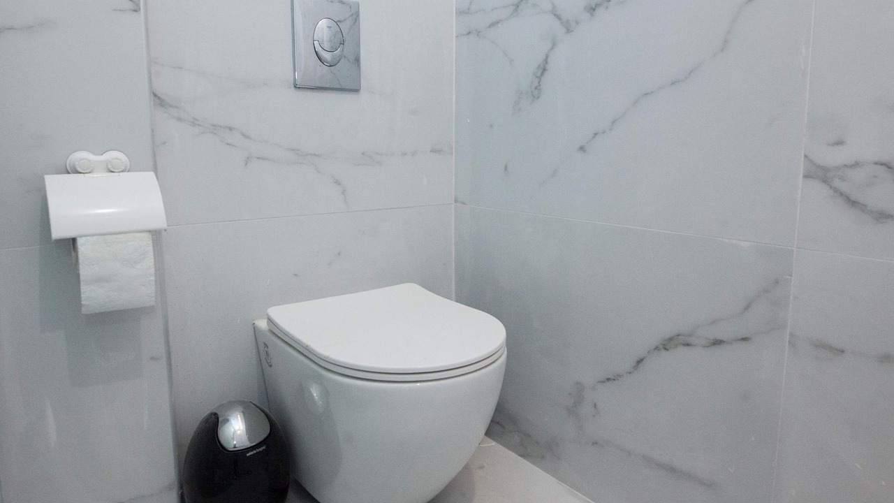 Photo of Bathroom in Platia Viktorias