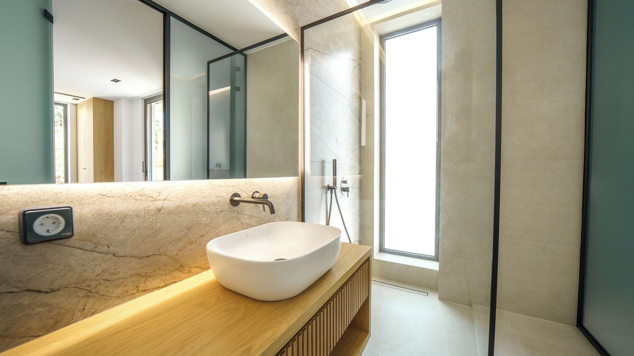 Photo of Bathroom in Makrys Tichos