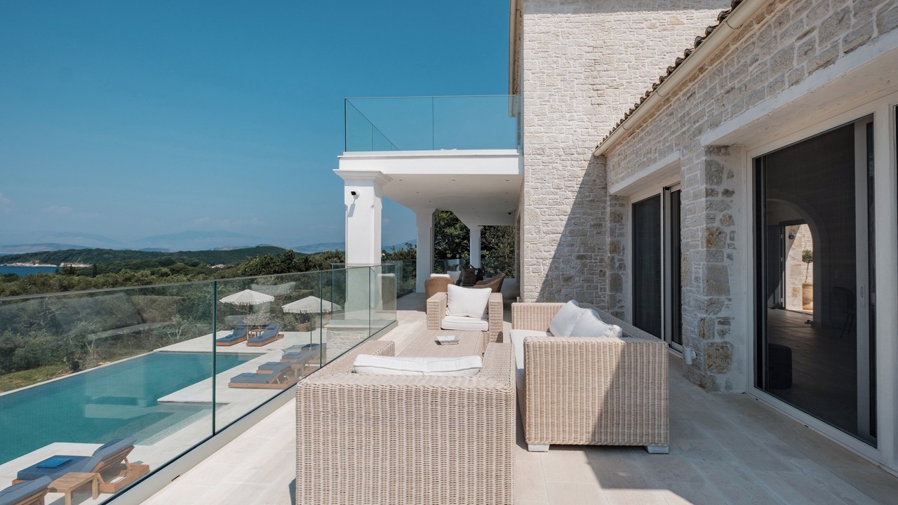 Photo of Patio Balcony in Petaleia
