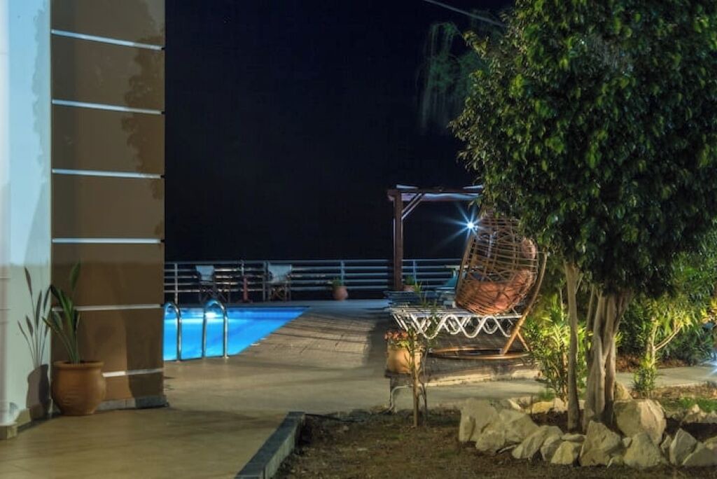 Photo of Outdoor in Nopigia
