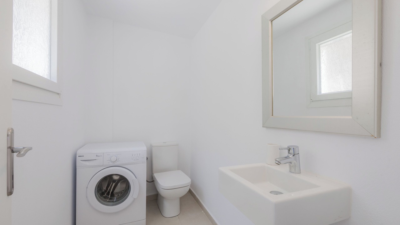 Photo of Bathroom in Apraos
