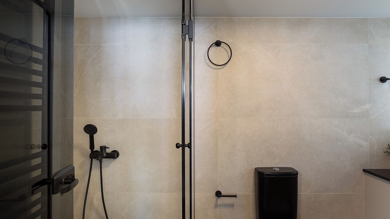 Photo of Bathroom in Kokkini Chani