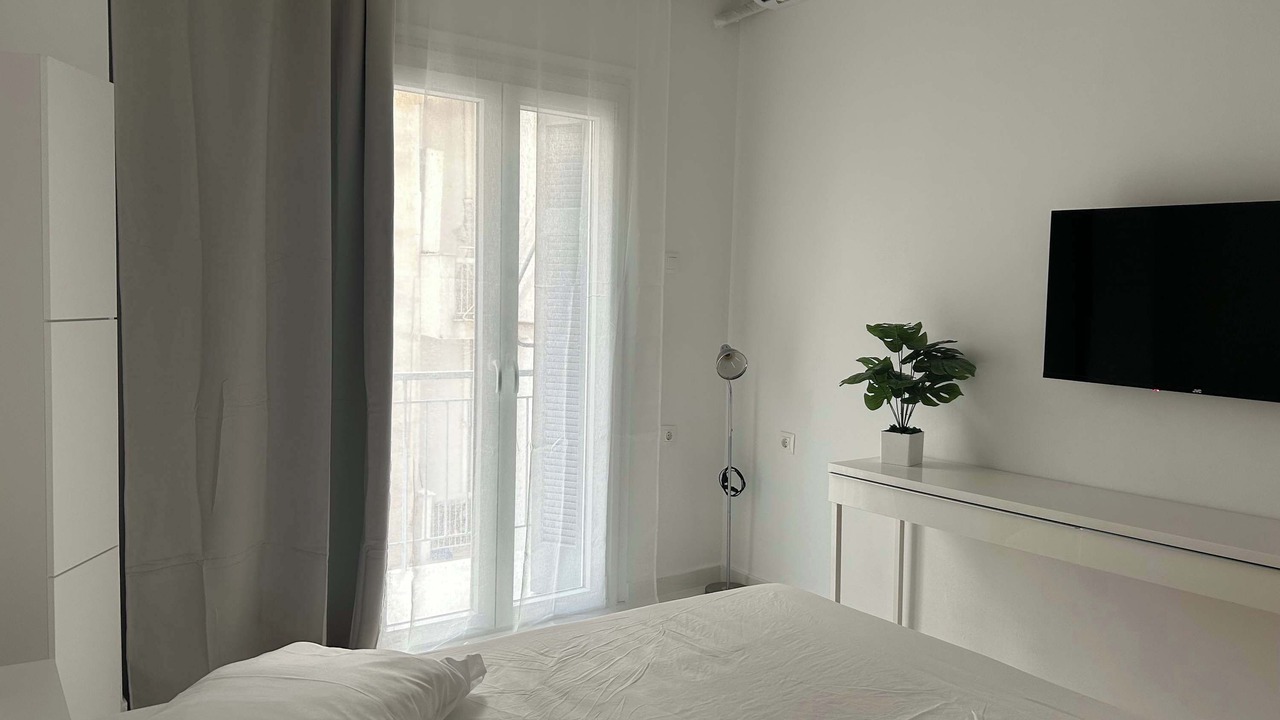 Photo of Bedroom in Platia Viktorias