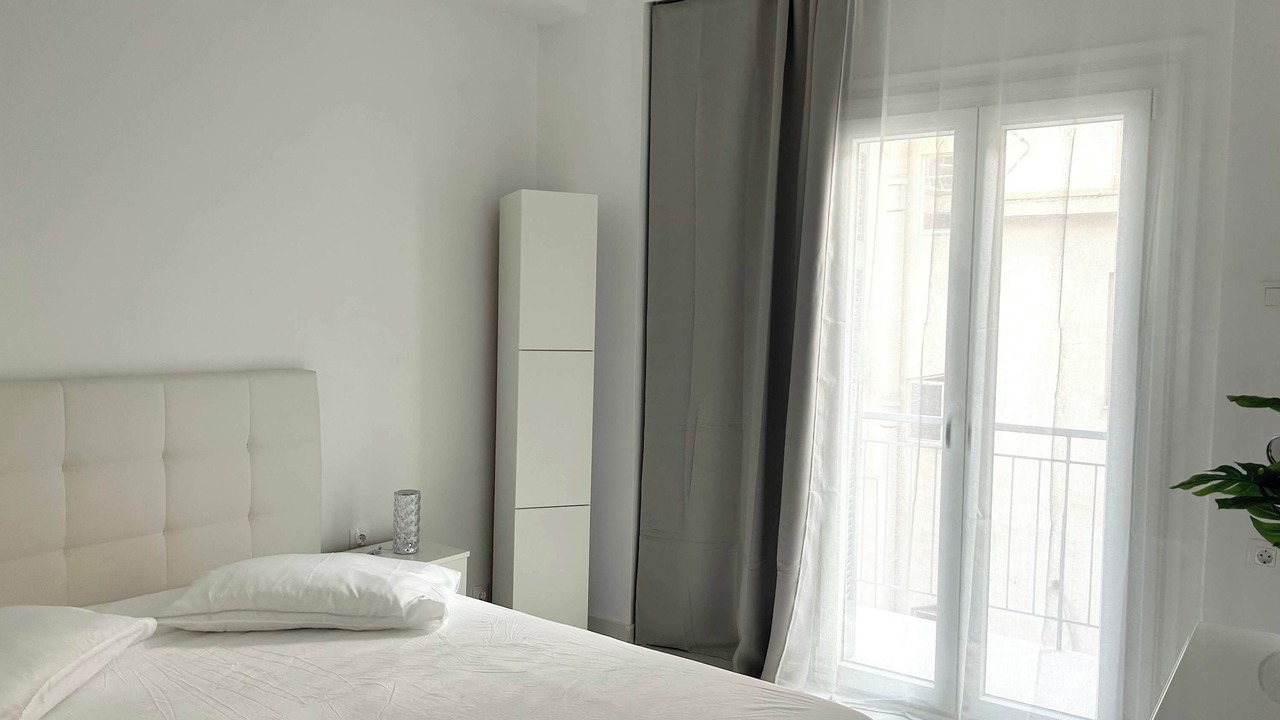 Photo of Bedroom in Platia Viktorias