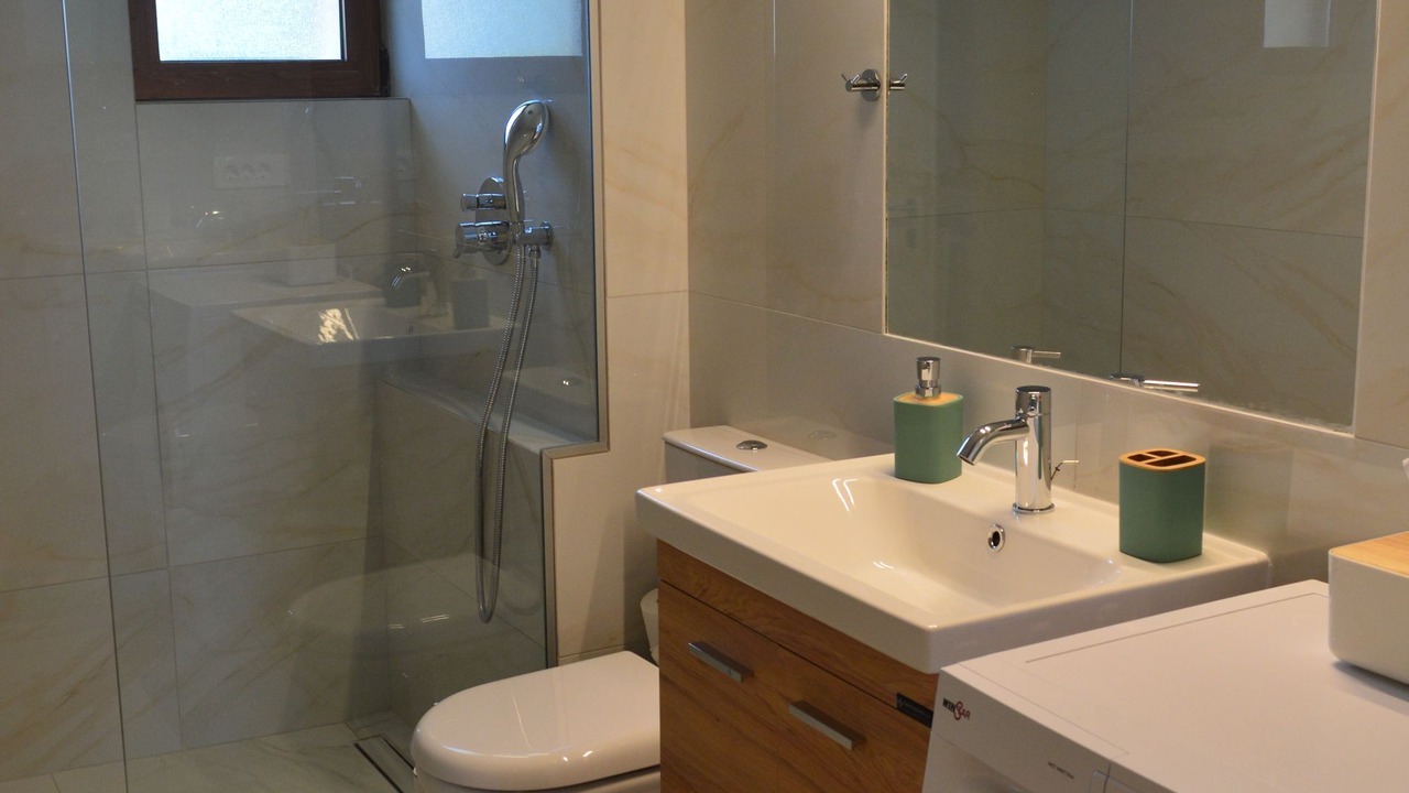 Photo of Bathroom in Pyrgos Psilonerou