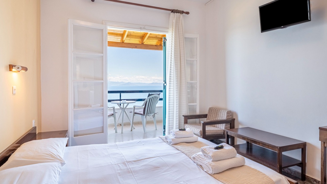Photo of Bedroom in Benitses