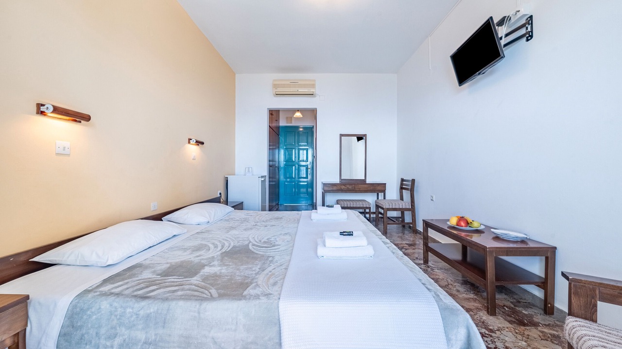 Photo of Bedroom in Benitses
