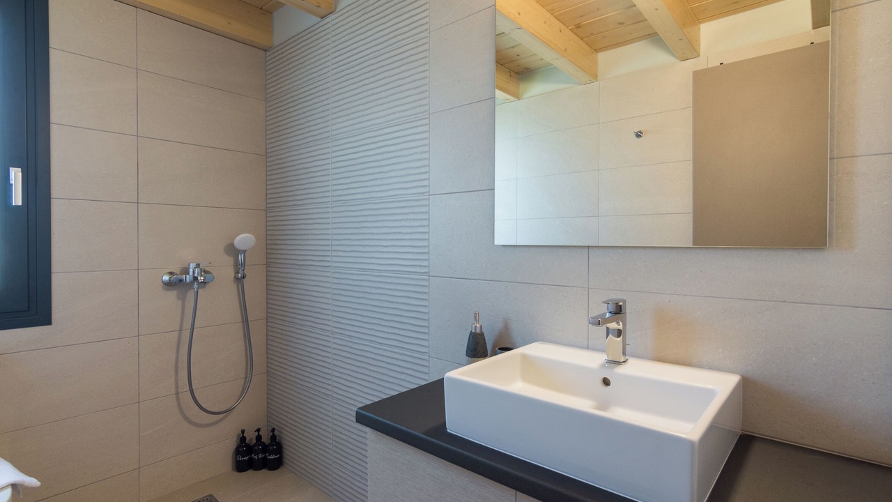 Photo of Bathroom in Schinias
