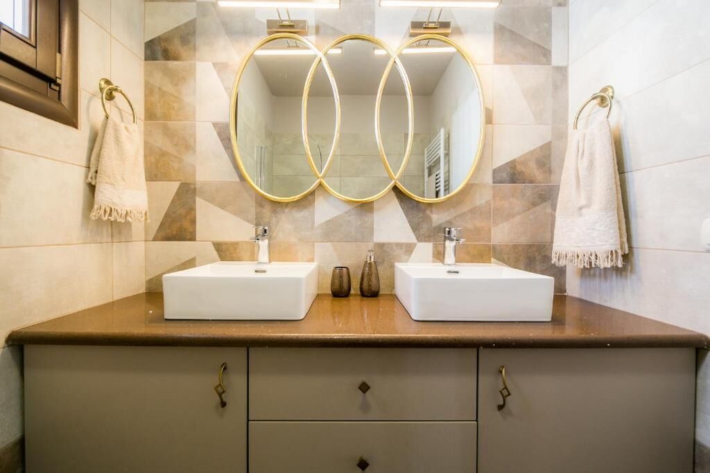 Photo of Bathroom in Koropi