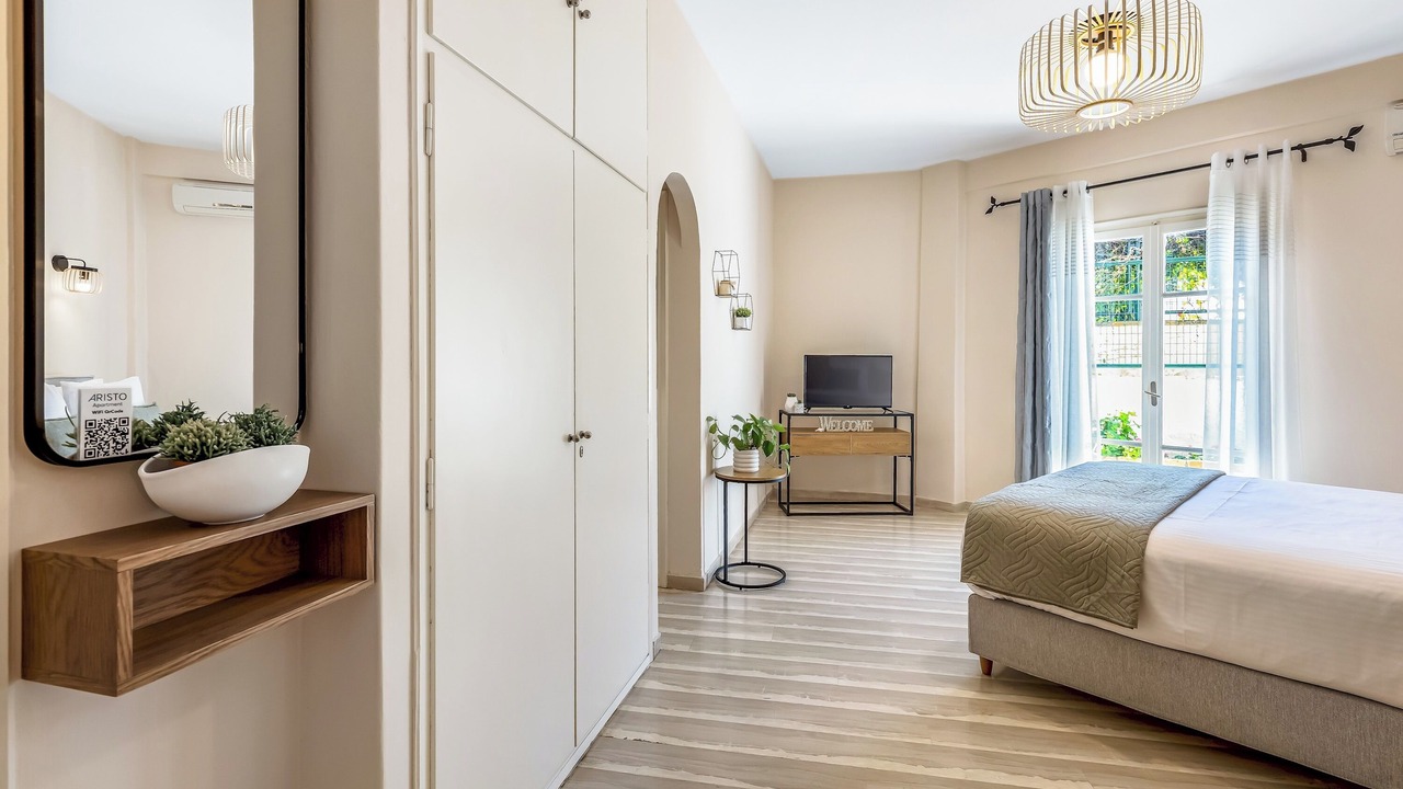 Photo of Bedroom in Benitses