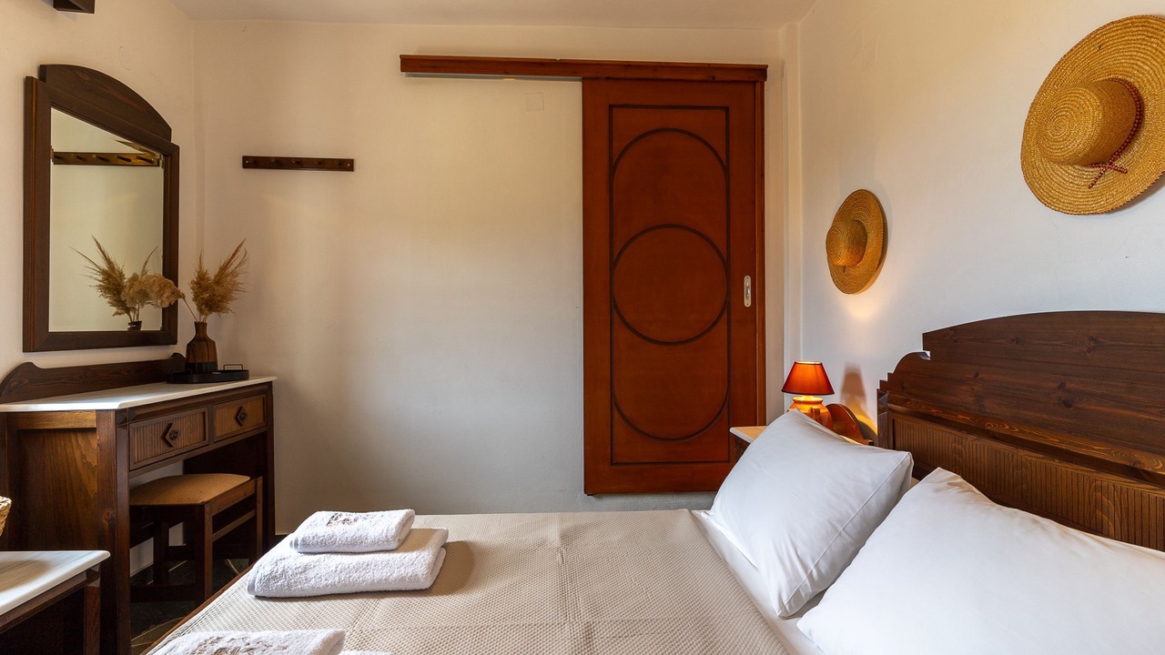 Photo of Bedroom in Platis Gialos