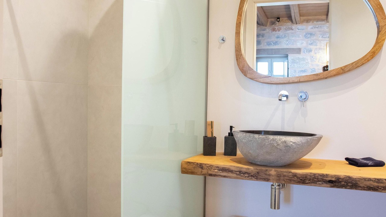 Photo of Bathroom in Itilo