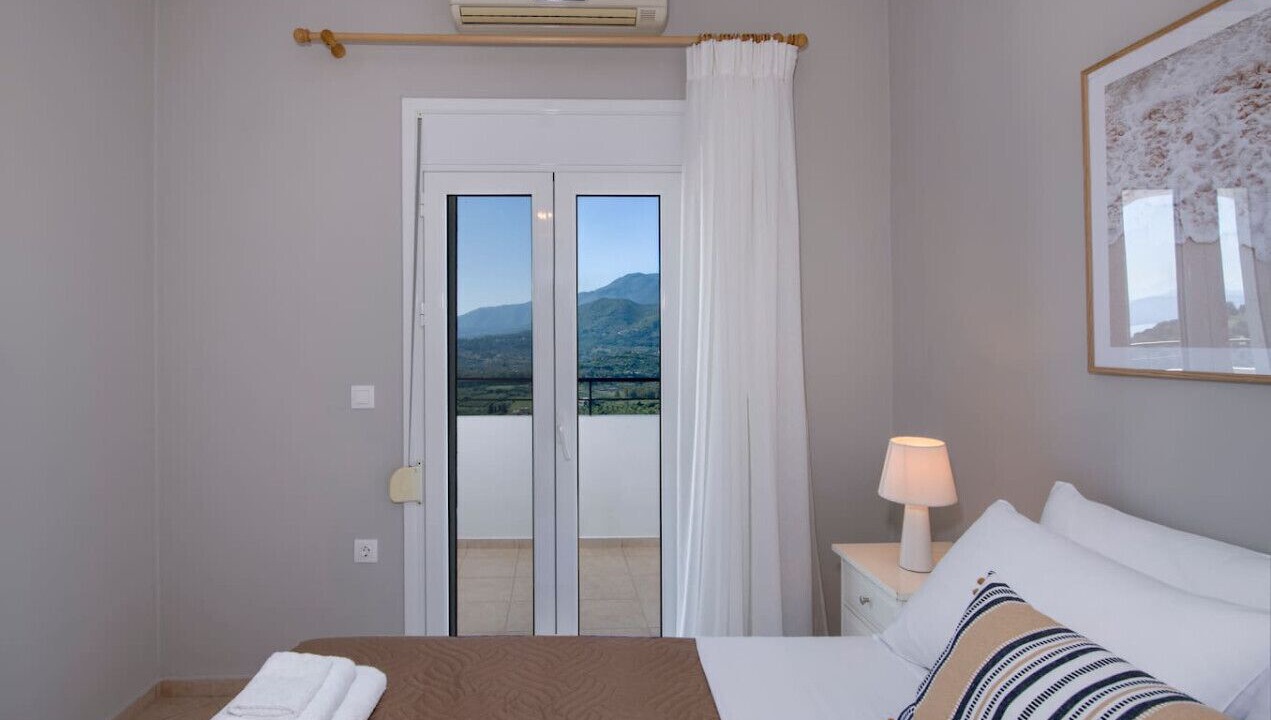 Photo of Bedroom in Exopoli