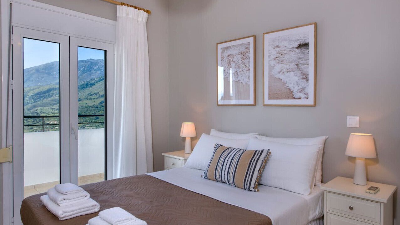 Photo of Bedroom in Exopoli