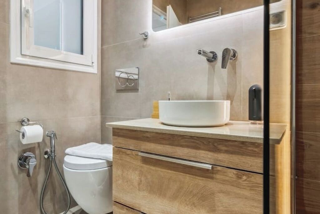 Photo of Bathroom in Kerameikos