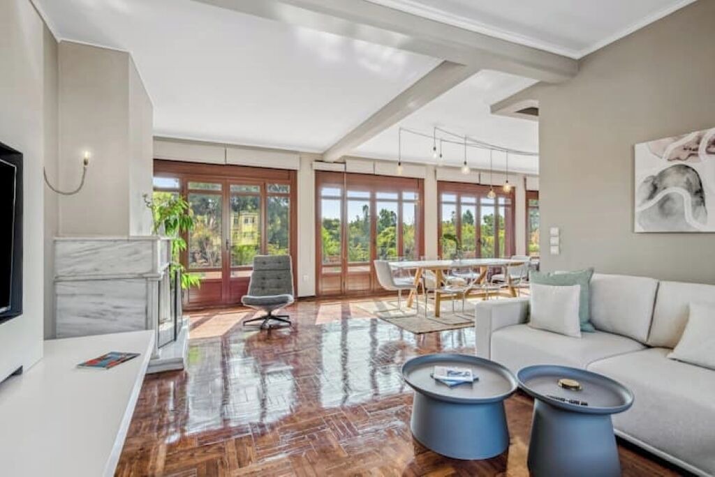 Photo of Livingroom in Thissio