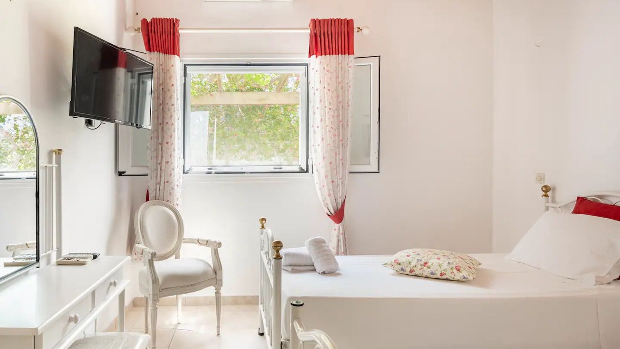 Photo of Bedroom in Agios Georgios