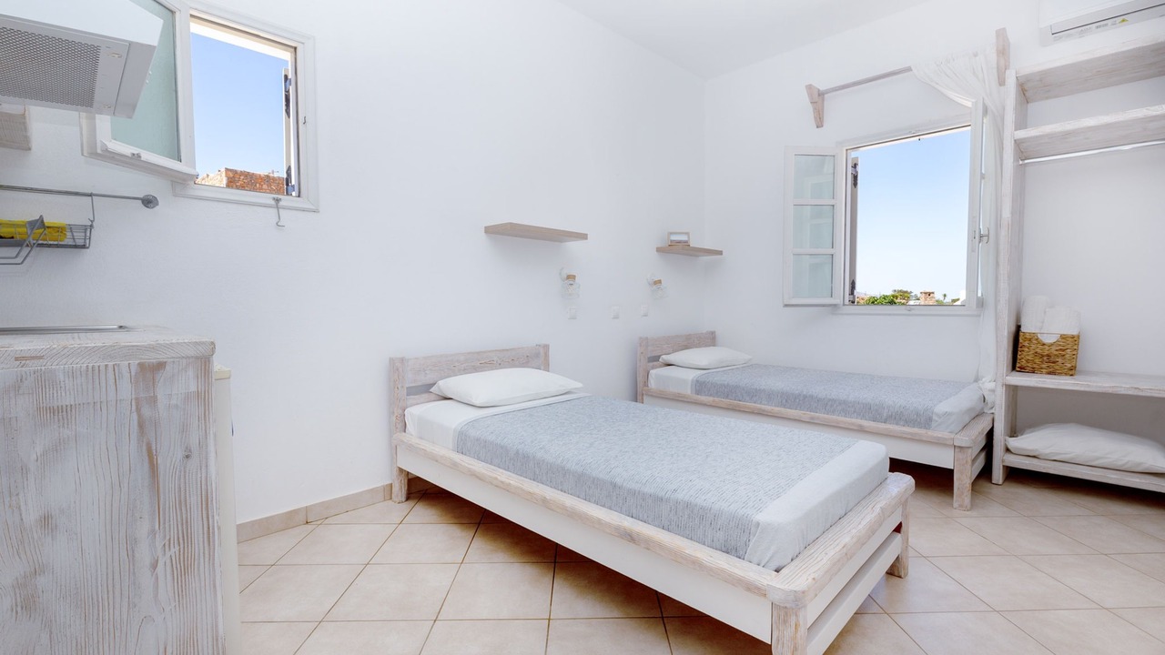 Photo of Bedroom in Schinoussa Town