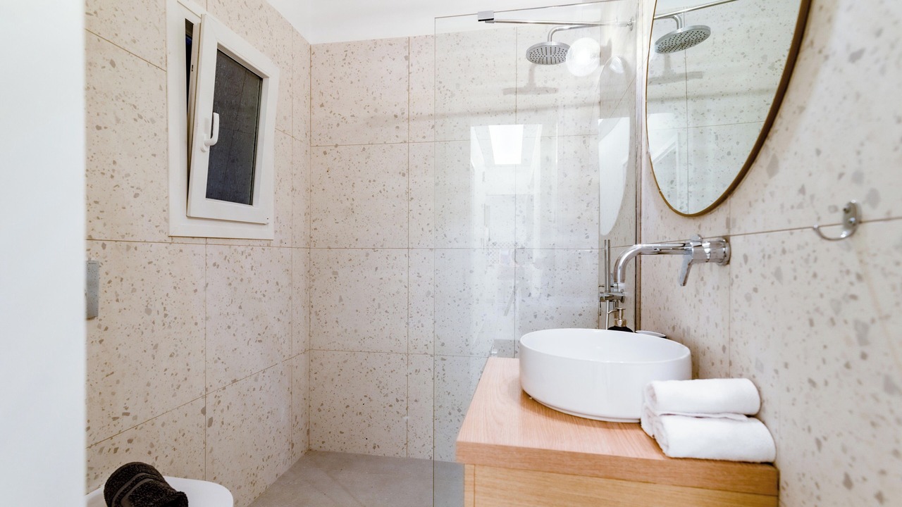 Photo of Bathroom in Kerameikos