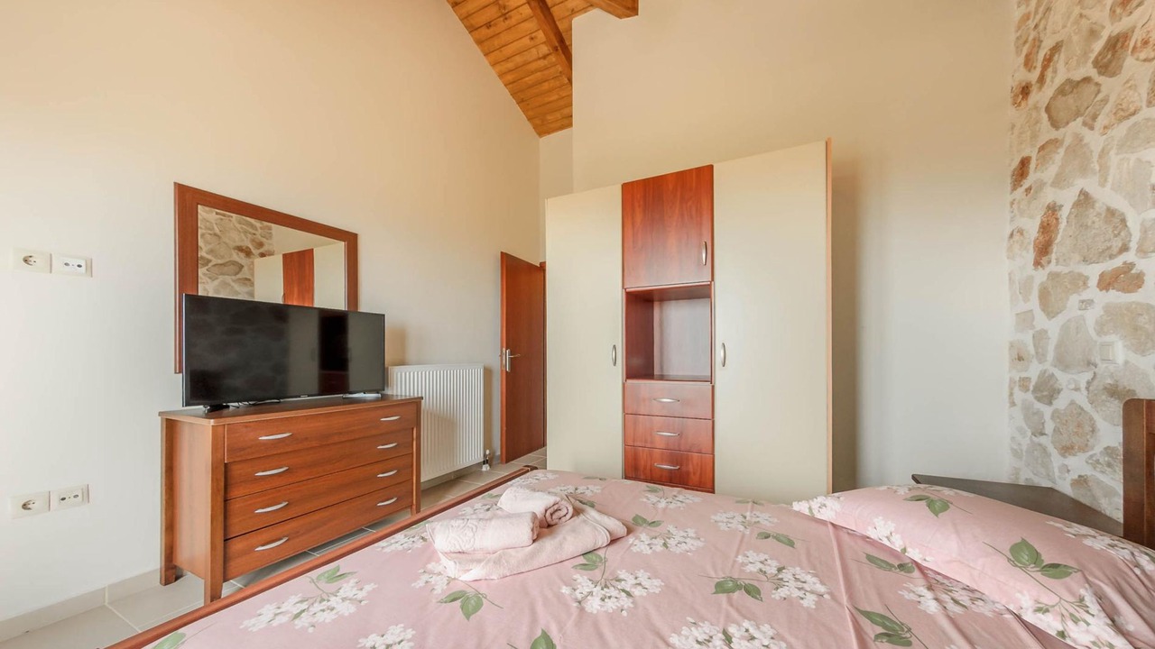 Photo of Bedroom in Elation