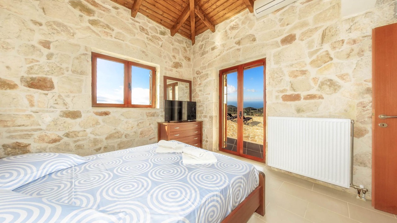 Photo of Bedroom in Elation