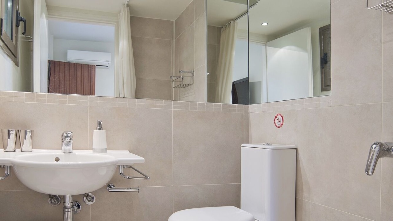 Photo of Bathroom in Vouliagmeni