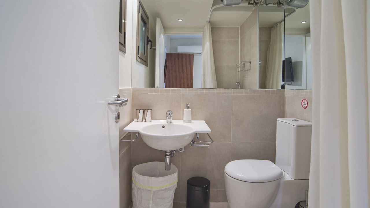 Photo of Bathroom in Vouliagmeni