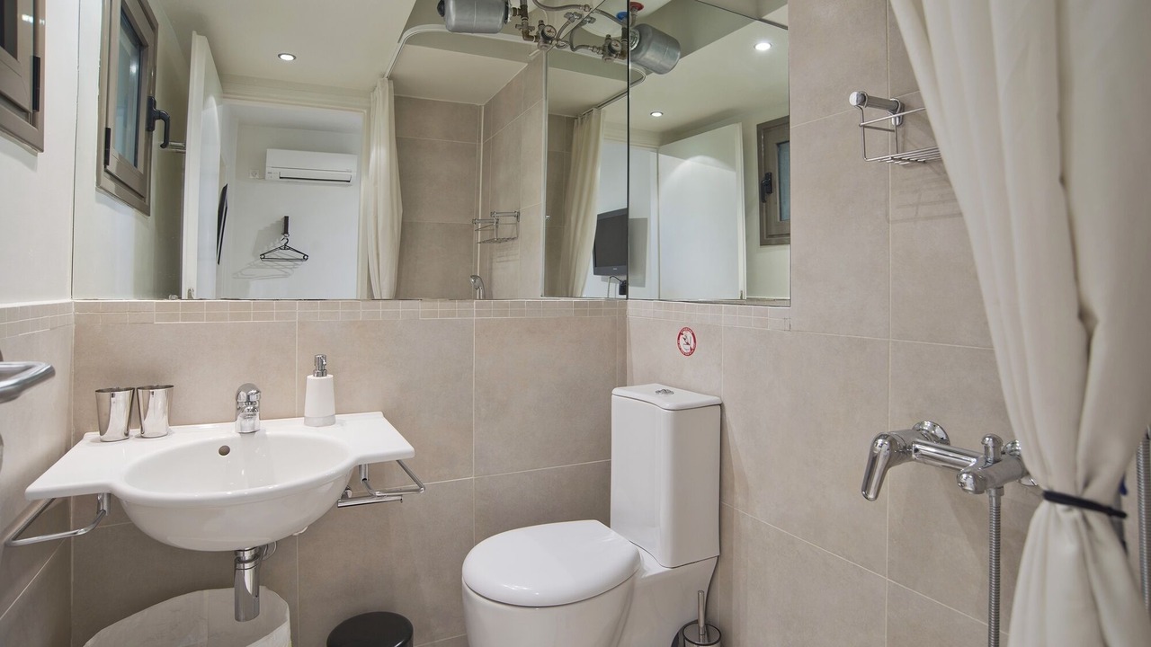 Photo of Bathroom in Vouliagmeni