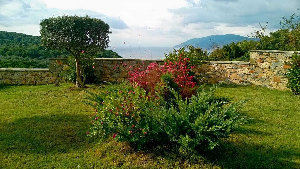 Photo of Outdoor in Votsi